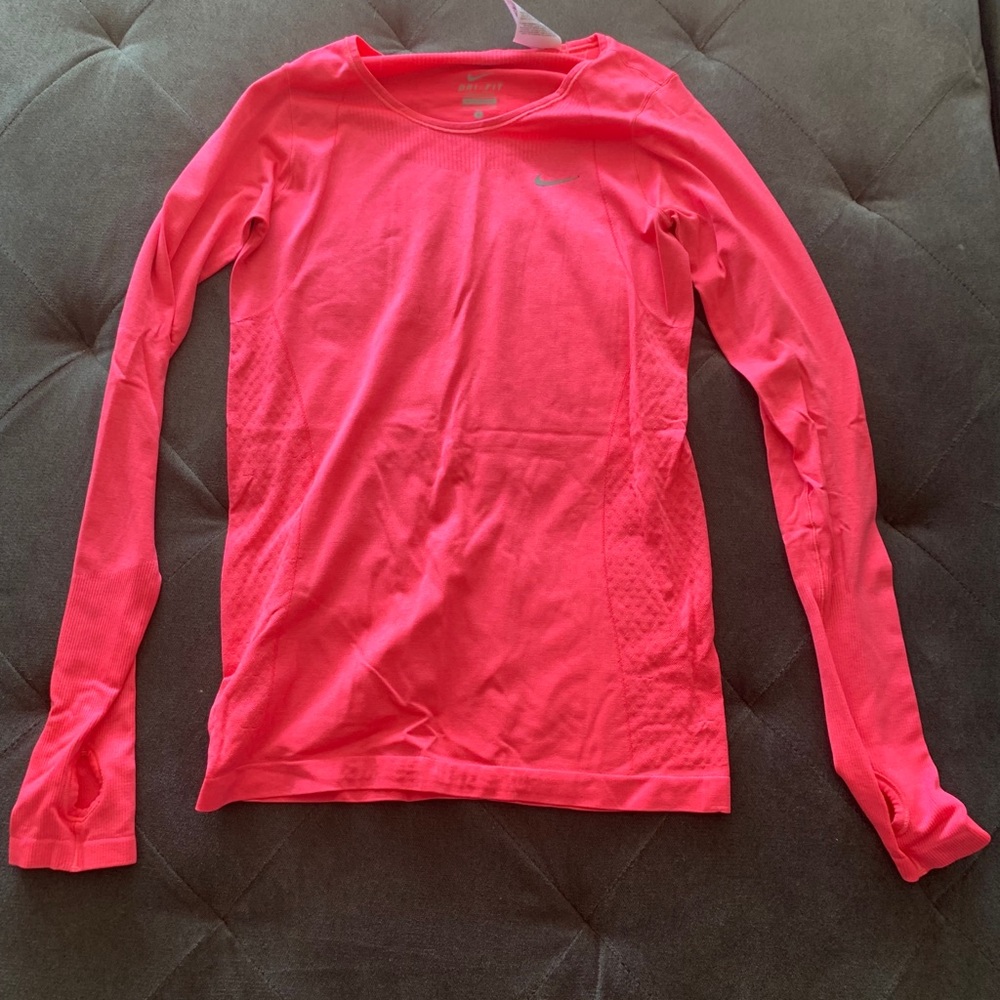 Hot pink Nike Dri-fit